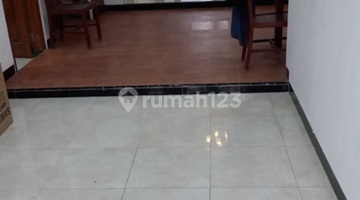 ruang keluarga rumah siap huni berada di