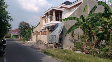 Gambar 2 Rumah Mewah Bangunan Baru Dekat Smpit Nur Hidayah Sumber Solo