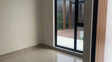 Gambar 4 Rumah Di Northbend Metland Puri Ready  2,5 Lantai Bagus