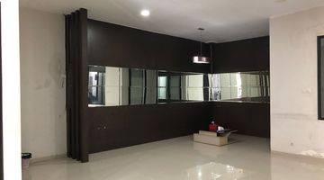 Gambar 3 Rumah Siap Huni Semifurnish Babatan Pantai 1,5lt