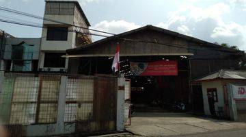 tampak depan gudang puri kembangan free ruko