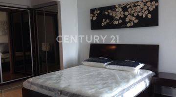 Gambar 5 APARTEMEN ESSENCE DARMAWANGSA  PRIVATE LIFT 3BR FURNISHED CANTIK