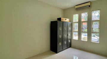 Gambar 3 Rumah Eastwood Regency Citraland 1,5 Lt Renovated Ada Pool