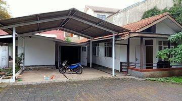 Gambar 3 Rumah Vintage Halaman Luas Cocok Untuk Cafe Mainroad Riau Bandung