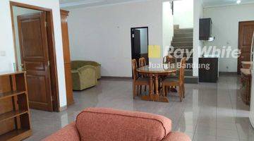 Gambar 3 Langka! Rumah terawat FULL Furnished!! Baru di renovasi kembali