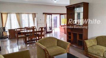 Gambar 4 Langka! Rumah terawat FULL Furnished!! Baru di renovasi kembali