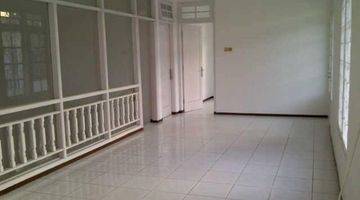 Gambar 2  Rumah di komplek 27, Pondok Gede SHM SHM - Sertifikat Hak Milik Semi Furnished