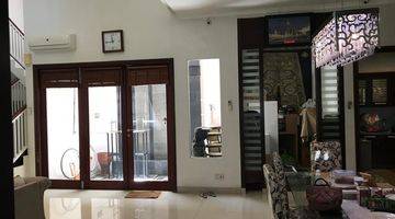 Gambar 4 Rumah 2 Lantai Furnished di Jalan Purimas Regency, Surabaya