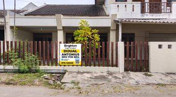 Gambar 1 Rumah 2 Lantai SHM di Jalan Jemur Andayani, Surabaya