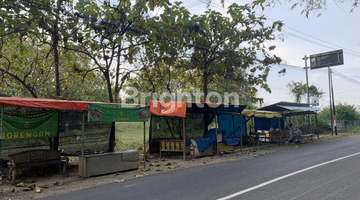 Gambar 1 TANAH DI TUBAN NOL JALAN RAYA