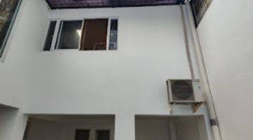 Gambar 4 Rumah 3 Lantai Bagus Semi Furnished SHM Florence Pik Jakut