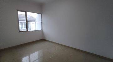 Gambar 2 Rumah Tomang 3 Lantai Unfurnished Jakarta Pusat