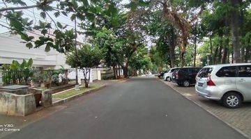 Gambar 1 SELONG - Dijual cepat tanah berikut bangunan dilokasi premium.kebanyoran baru 