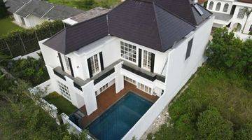 Gambar 1 Rumah 3 Lantai Swimming Pool 2 Muka Sentul City Bogor 