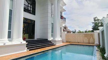 Gambar 5 Rumah Mewah Hook Swimming Pool Sentul City Bogor