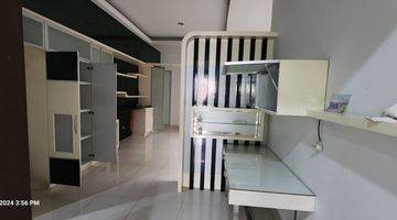 Gambar 2 Rumah 2,5 Lantai di Versailles Residence, Tangerang