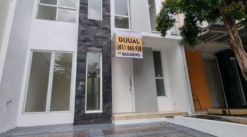 Gambar 1 Rumah Depan Taman di Ayna Residence Graha Raya