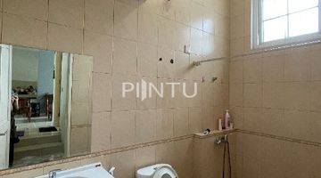 kamar mandi rumah cantik desain modern di