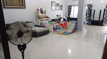 Gambar 2 Rumah cantik  desain minimalis modern di Puspitaloka bsd 