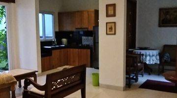 ruang makan rumah cantik desain minimalis modern