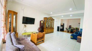 Gambar 5 Rumah 2 Lantai Bagus Furnished SHM di Jl. Mertilang, Tangerang Selatan