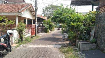 Gambar 2 Rumah 2 Lantai Bagus Semi Furnished SHM di Bukit Nusa Indah, Tangerang Selatan