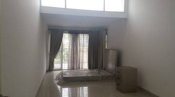 Gambar 5 Rumah Bagus Semi Furnished SHM di Kebayoran, Jakarta Selatan