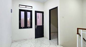 Gambar 5 Di Jual Rumah Baru 2 lt Siap Huni Dalam Komplek Akses 2 Mobil Tidak Jauh dari Pintu Toll Depok