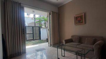 ruang keluarga rumah secondary 2 lantai dalam