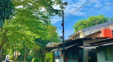 tampak depan tanah komersil dan perumahan di