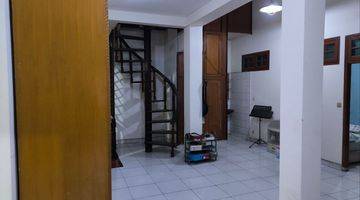 Gambar 2 Dijual Rumah 2 Lantai Dengan 6 Kamar Tidur Kawasan Jatibening