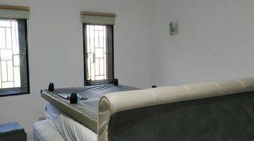 Gambar 4 Rumah di Pademangan
