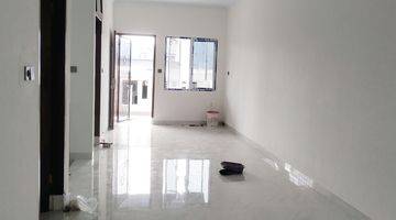 Gambar 5 Rumah di Pademangan