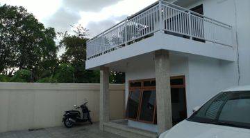 Gambar 2 Rumah Shm Lantai 2 Furnished Tepi Jalan Raya Murah Hadap Timur