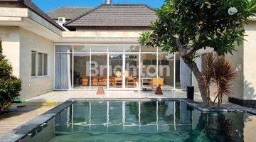 Gambar 1 Fully Furnish Luxury Spacious Villa At Legian Bali 