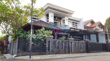 Gambar 1 Rumah Mediteranian Style Furnished Di Bkt Cimanggu City, Kota Bogor