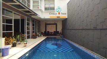 kolam renang rumah di cikini bintaro sektor
