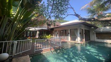 Gambar 1 Beautiful Tropical 5 Bedrooms In Cipete