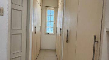 Gambar 5 For Rent Bright House 4 Bedrooms One Storey In Brawijaya