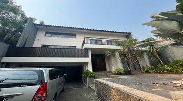 Gambar 1  Charming 4 Bedrooms In Kemang Ready For Rent