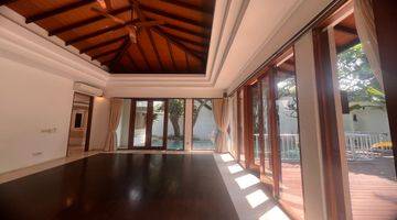 Gambar 2 Beautiful Tropical 5 Bedrooms In Cipete