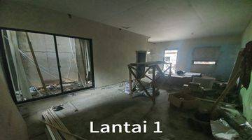 Gambar 1 Rumah Baru 3 Lantai Cibubur