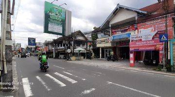 Gambar 2 Ruko Area Seturan Depan Kampus YKPN