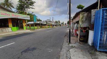 Gambar 4 Ruko Pinggir Jalan Kaliurang Km.15 Pakem