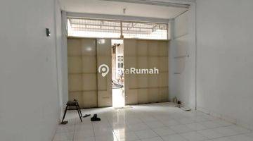 Gambar 4  Townhouse Jalan Brigjend Katamso Gang Barisan 