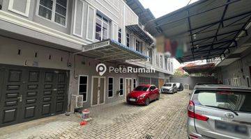 Gambar 2 Townhouse Komplek Taduan Harmony