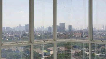 kamar tidur lexington residence 3 br unfurnished