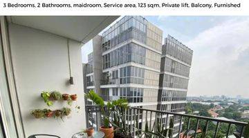 tampak depan lexington residence 3 br furnished