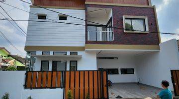 Gambar 1 Dijual Rumah Bagus di Bsd