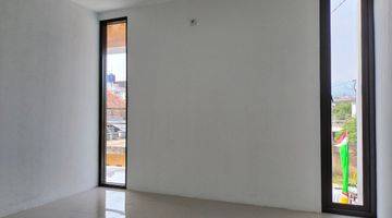 kamar tidur rumah baru di cikutra bandung